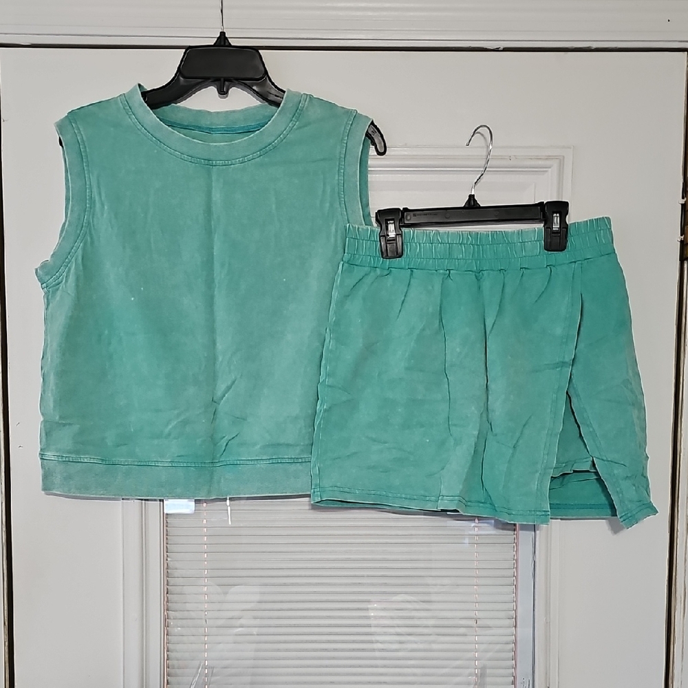 Women’s Sleeveless Top and Skort Set - Aqua Green
